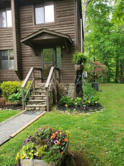J.Creek Retreat, Creekside Townhouse +1 Car Garage Villa Maggie Valley Exteriör bild